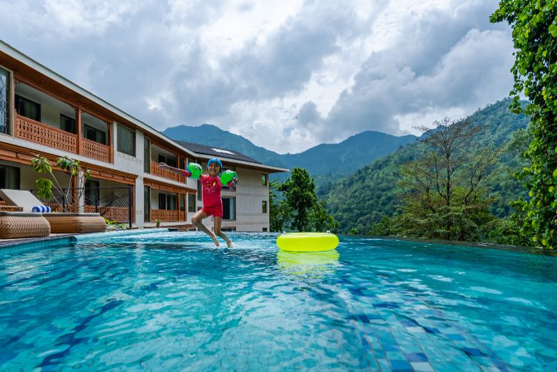 two-tiered-swimming-pool