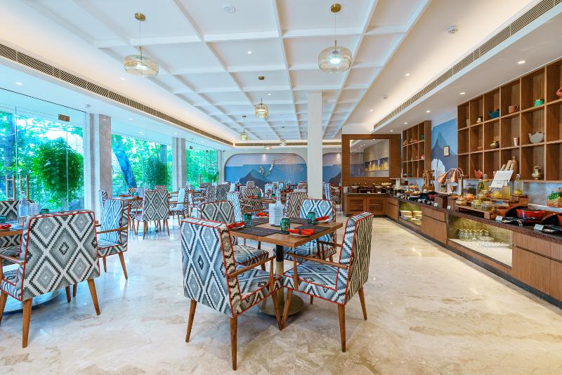 Wellness Dinner Food at Luxury Wellness Resorts in India