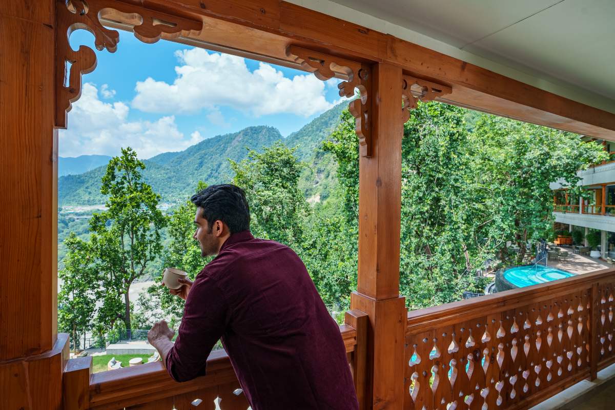 Wellness Retreat vs. Vacation: Why You Deserve Both